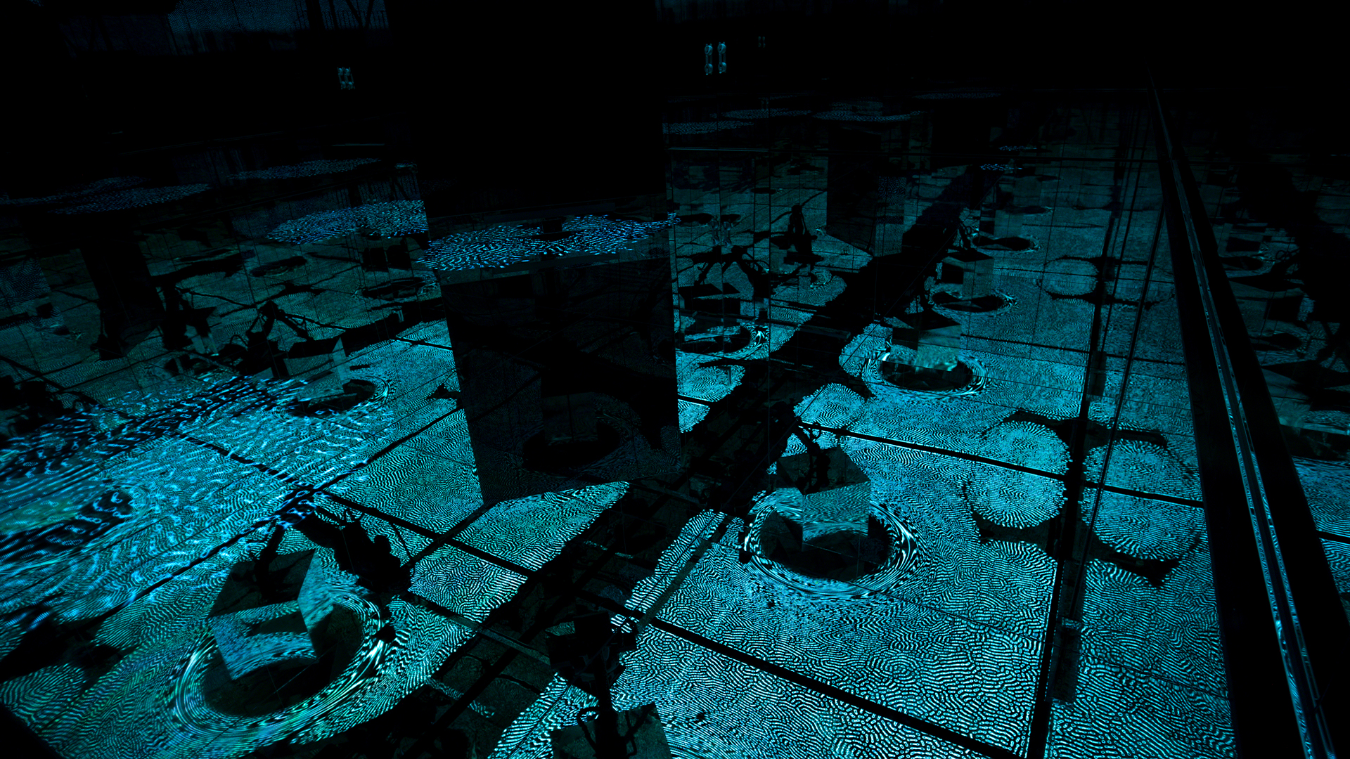 ミラールーム（非言語的展示／インスタレーションモード）